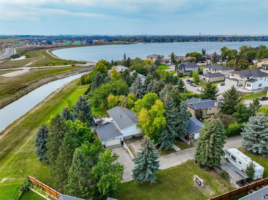 1153 East Lakeview Road , A2257428, Alberta,