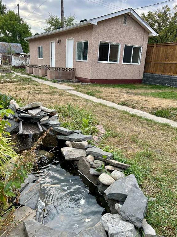 Fourth View of 1214 9 Avenue N, Senator Buchanan, Lethbridge, Alberta, T1H 1G5