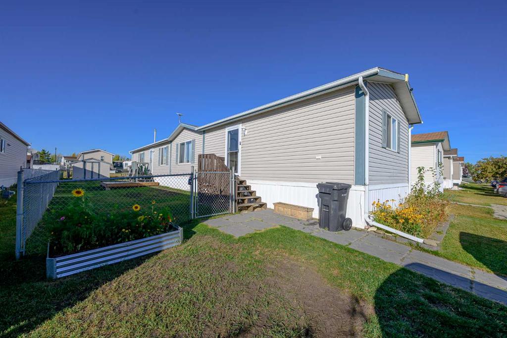 126 Clark Crescent , A2257561, Alberta,