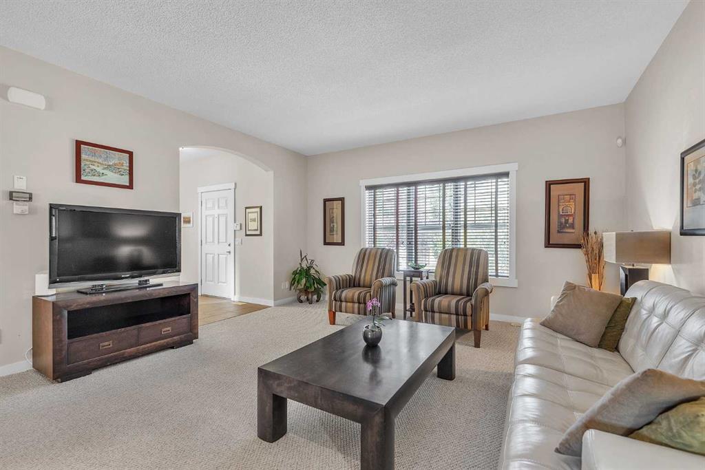 Fifth View of 123 Elgin Terrace SE, McKenzie Towne, Calgary, Alberta, T2Z 0H6