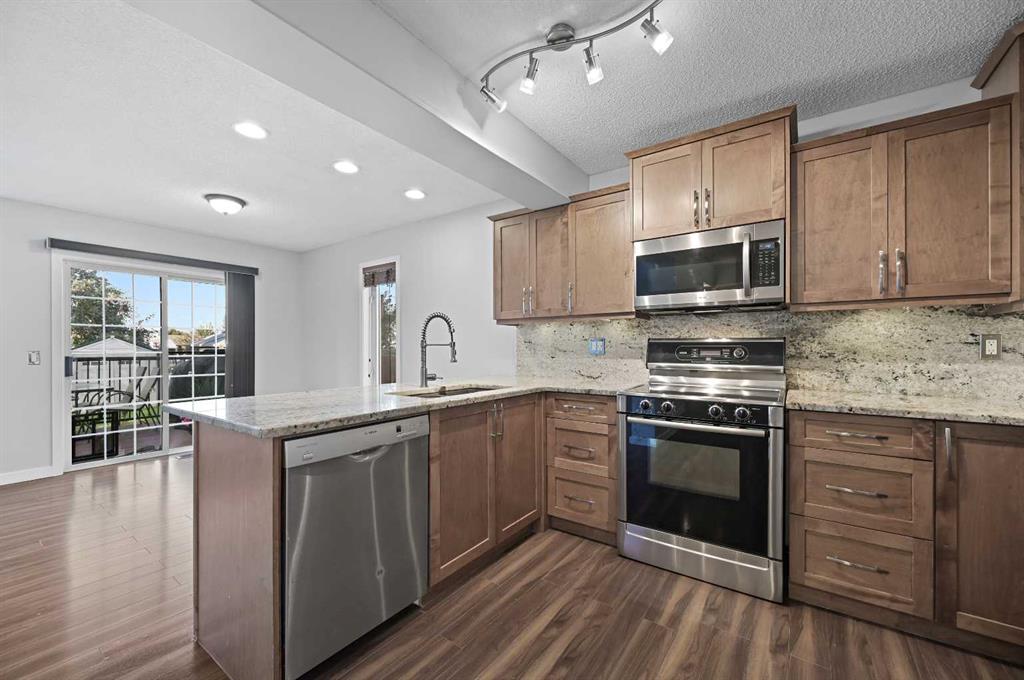Fourth View of 236 Mt Apex Green SE, McKenzie Lake, Calgary, Alberta, T2Z 3B9