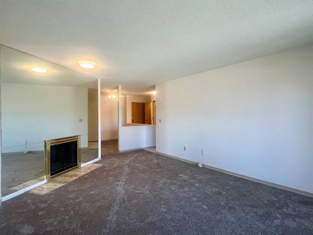 Third View of 316, 333 Garry Crescent NE, Greenview, Calgary, Alberta, T2K 5W9