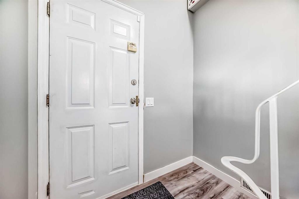Fifth View of 1201 53B Street SE, Penbrooke Meadows, Calgary, Alberta, T2A1W1