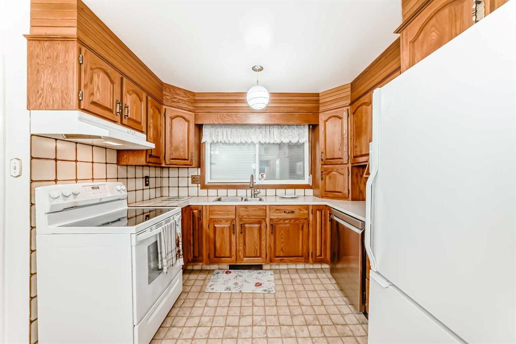 Fifth View of 5103 Bulyea Road NW, Brentwood, Calgary, Alberta, T2L 2H8