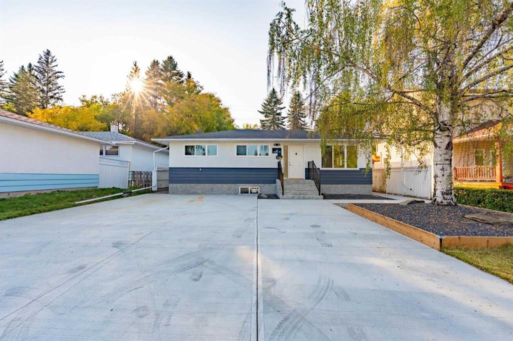 Second View of 28 Henefer Road SW, Haysboro, Calgary, Alberta, T2V 3B4