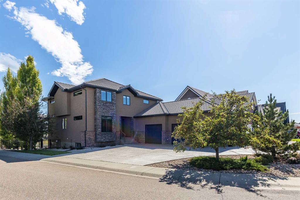 203 Highlands Close , A2257919, Alberta,