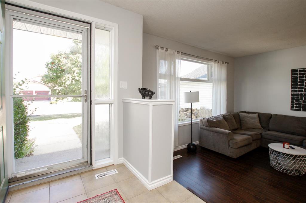 Fourth View of 238 Davison Drive , Deer Park Estates, Red Deer, Alberta, T4R 2E6