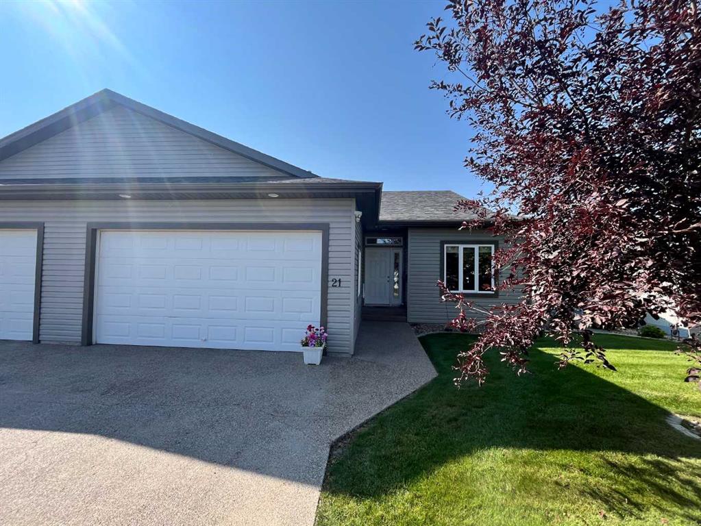 21 Fairway Village  , A2258117, Alberta,