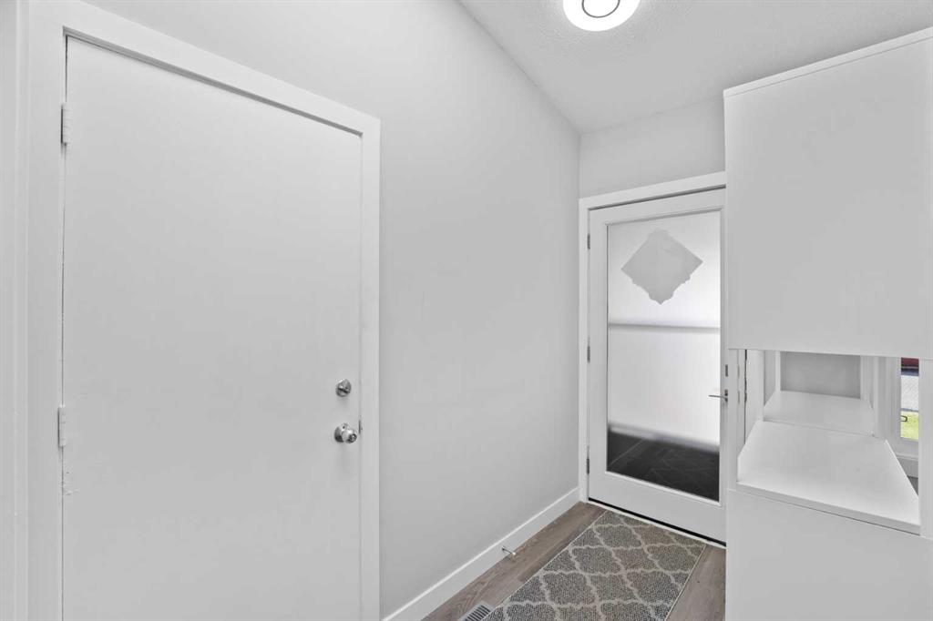 Fifth View of 12 Cedargrove Road SW, Cedarbrae, Calgary, Alberta, T2W4T9