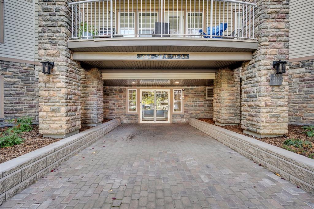 Third View of 301, 1414 17 Street SE, Inglewood, Calgary, Alberta, T2G 5S6