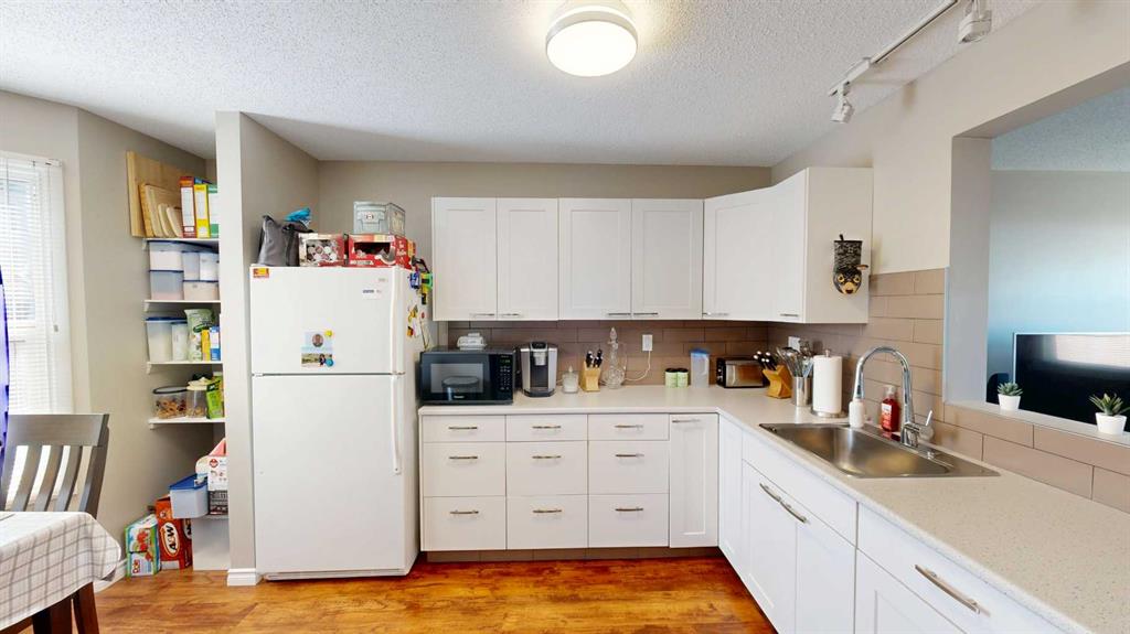 1558 St George Road N, A2258214, Alberta,