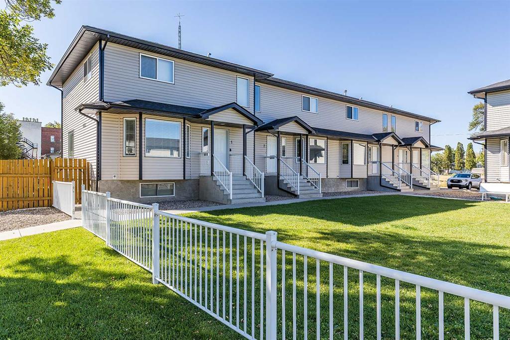 Fourth View of 1, 115 3 Street NE, NONE, Redcliff, Alberta, T0J 2P0