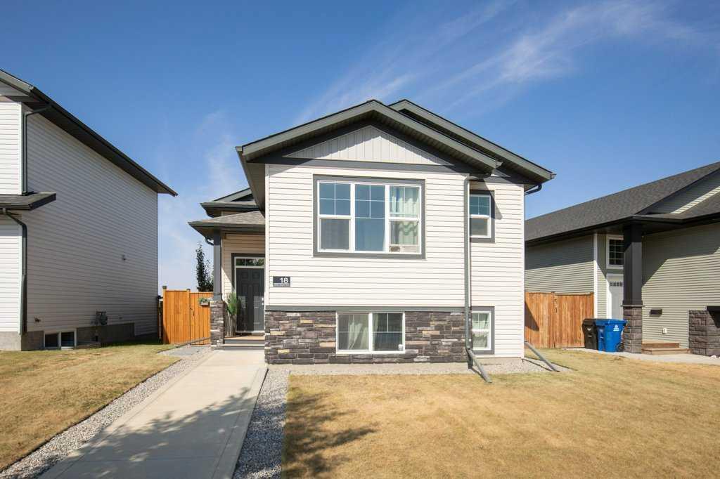18 Aurora Heights Boulevard , A2258422, Alberta,