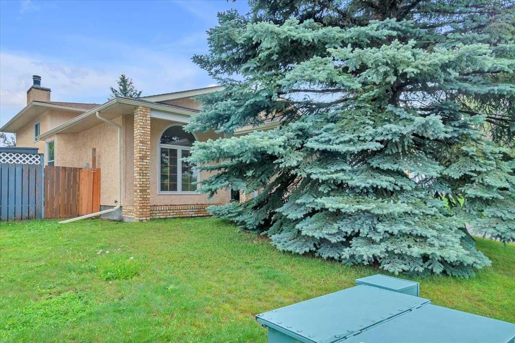 28 Hunters Crescent , A2258634, Alberta,