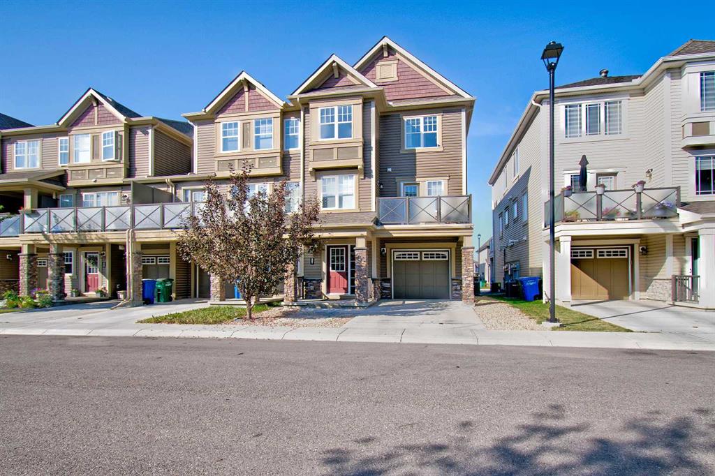 221 Hillcrest Gardens SW, A2258738, Alberta,