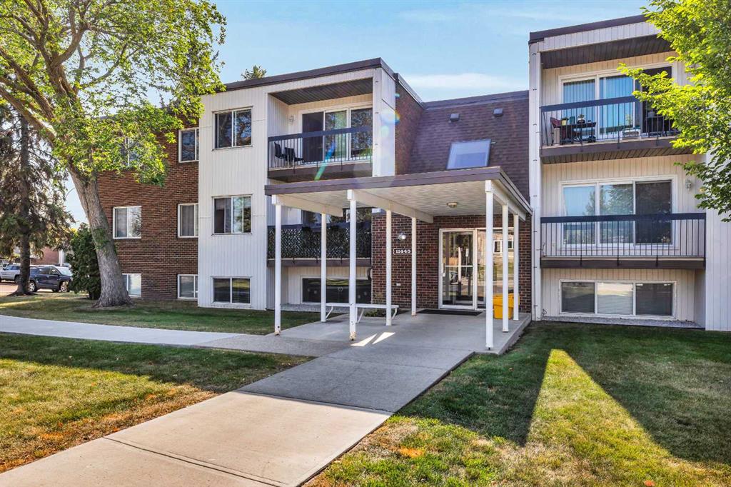 Fifth View of 303, 11445 41 Avenue NW, Royal Gardens_EDMO, Edmonton, Alberta, T6J 0T9