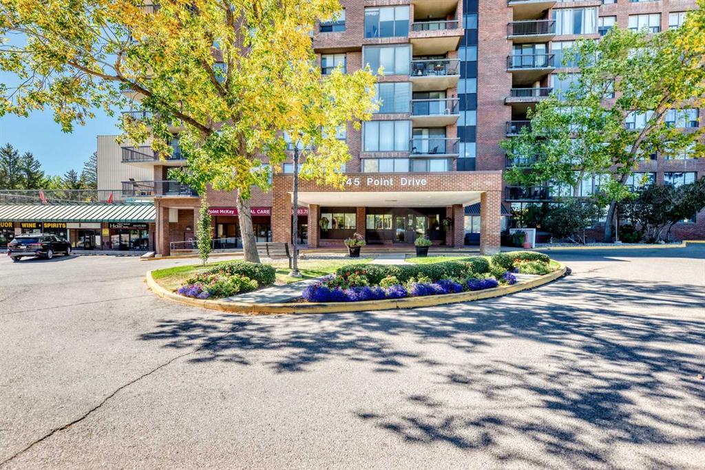 Third View of 208, 145 POINT Drive NW, Point McKay, Calgary, Alberta, T3B 4W1