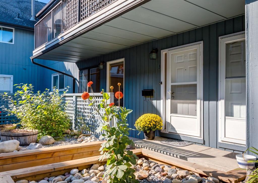 Third View of 3, 123 13 Avenue NE, Crescent Heights, Calgary, Alberta, T2E 1B5