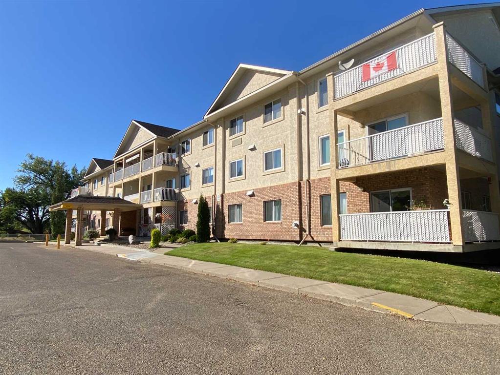 103, 680 Cassils Road W, A2258896, Alberta,