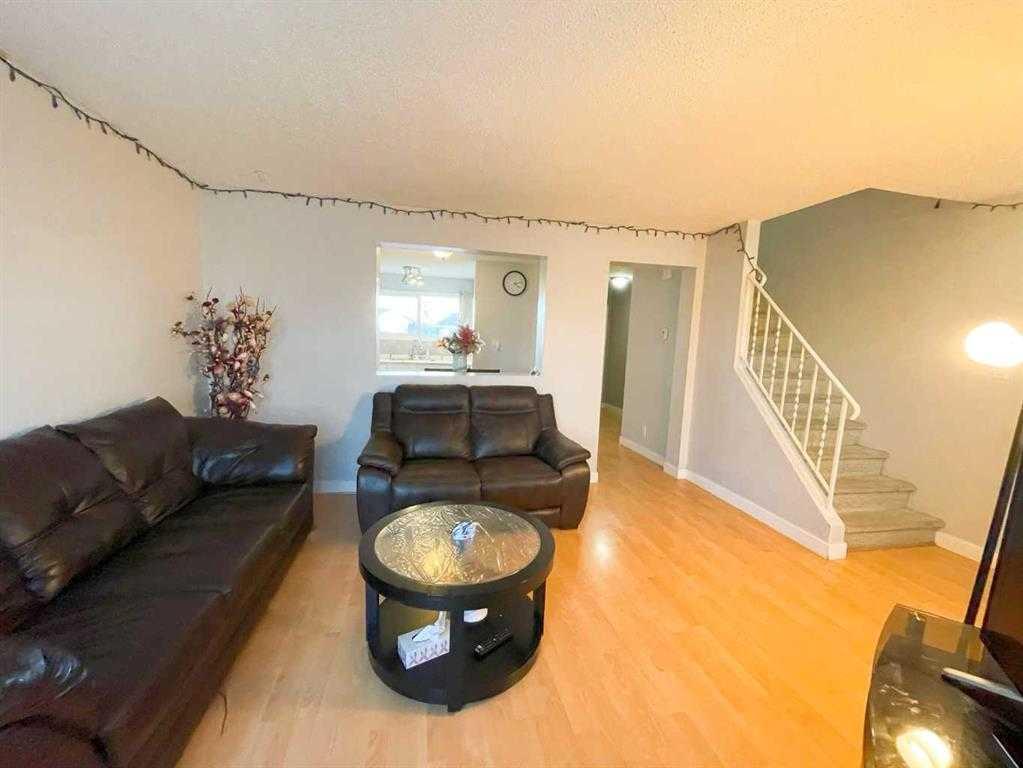 Fifth View of 2038 7 Avenue N, Westminster, Lethbridge, Alberta, T1H 4Z1
