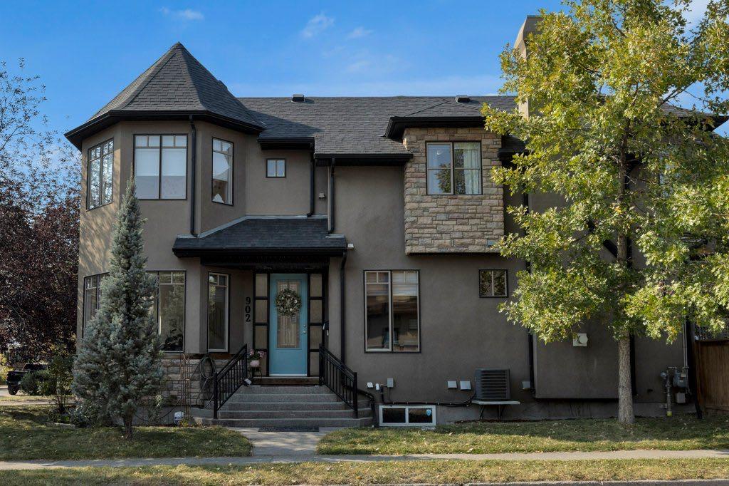 Main View of 902 23 Avenue NW, Mount Pleasant, Calgary, Alberta, T2M 1T4