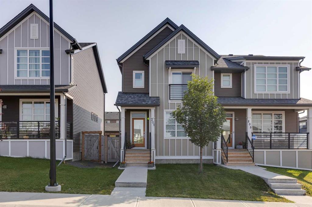 201 Carringvue Way NW, A2259060, Alberta,