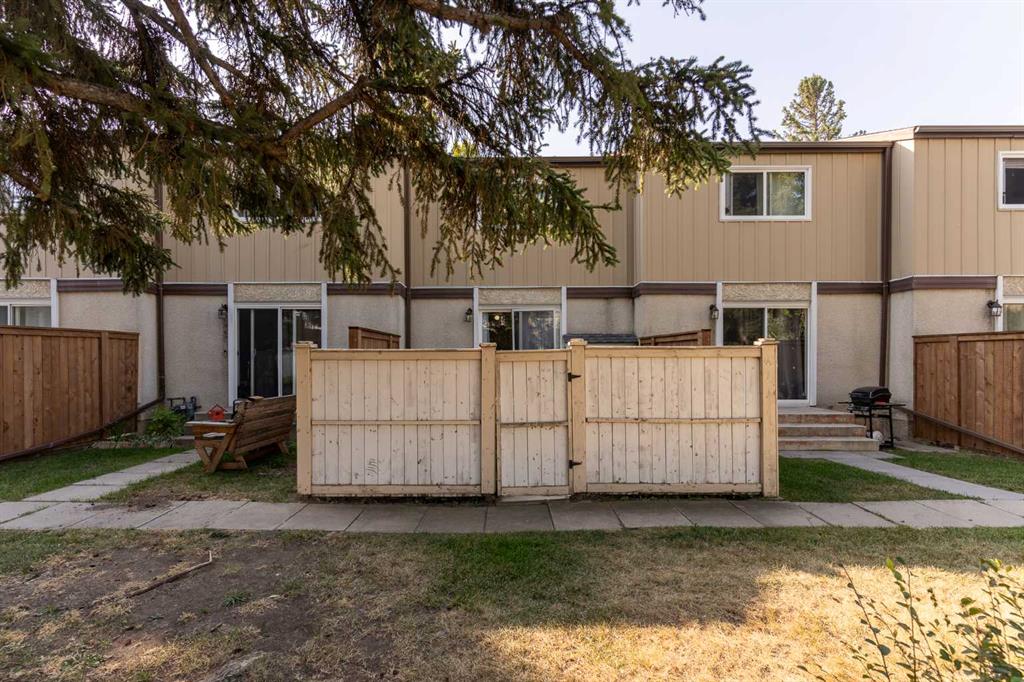Third View of 3, 2302 23 Street N, Winston Churchill, Lethbridge, Alberta, T1H 4R7