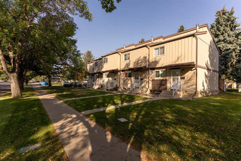 Fourth View of 3, 2302 23 Street N, Winston Churchill, Lethbridge, Alberta, T1H 4R7