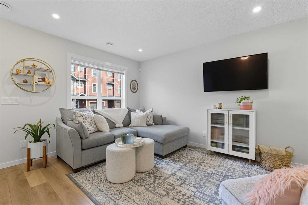 253 Cranbrook Square SE, A2259079, Alberta,
