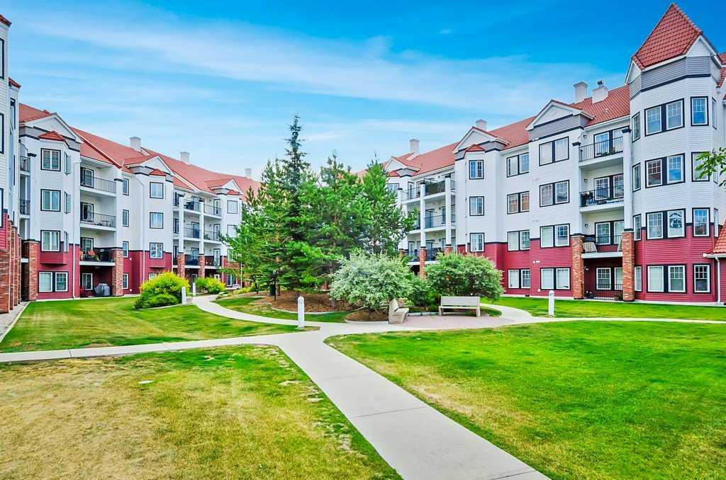 127, 60 Royal Oak Plaza NW, A2259104, Alberta,