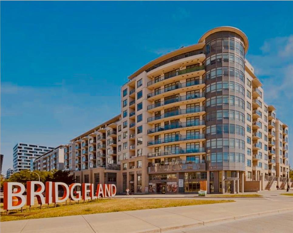 712, 38 9 Street NE, A2259145, Alberta,