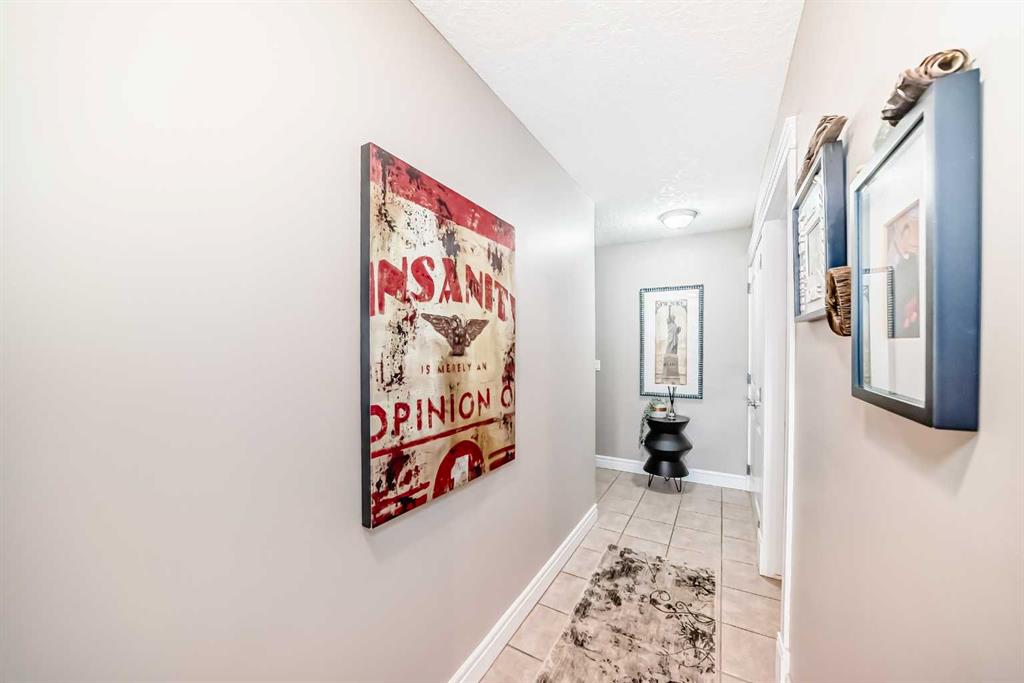 Fifth View of 304, 2010 35 Avenue SW, Altadore, Calgary, Alberta, T2T 2E1