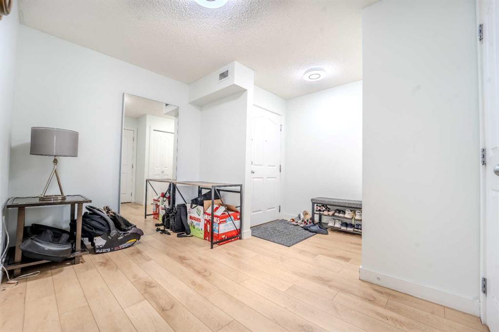 Fourth View of 201, 7180 80 Avenue NE, Saddle Ridge, Calgary, Alberta, T3J0N6