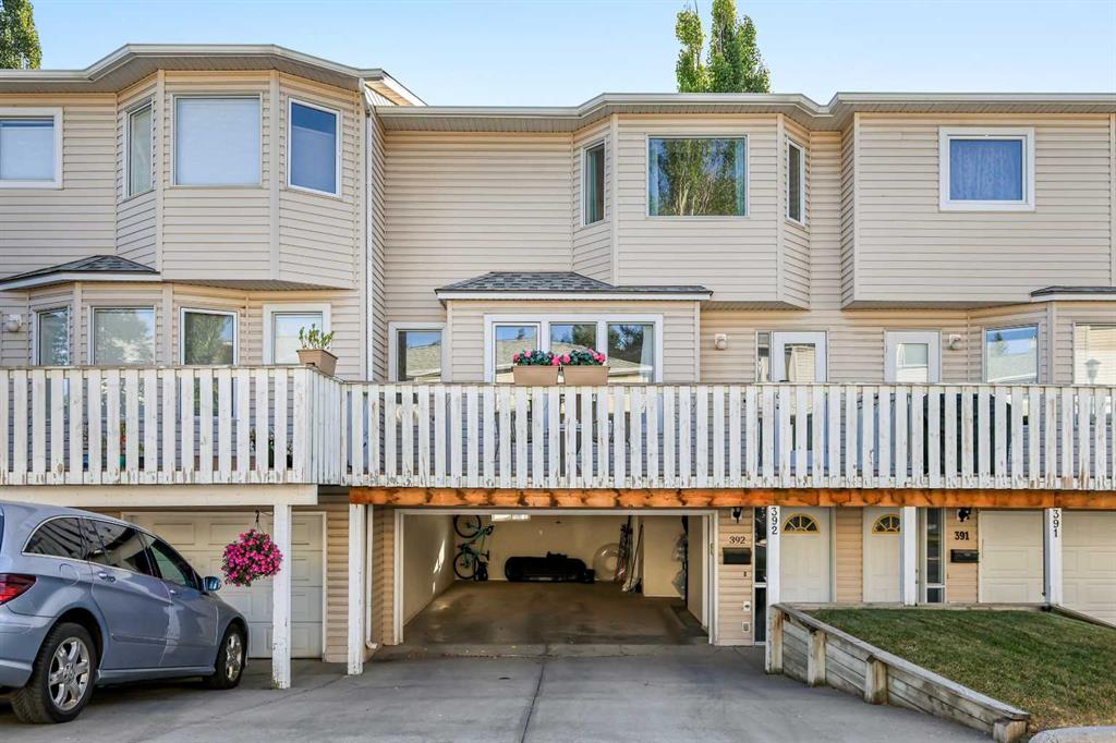 Third View of 392 Killarney Glen Court SW, Killarney/Glengarry, Calgary, Alberta, T3E 7H4