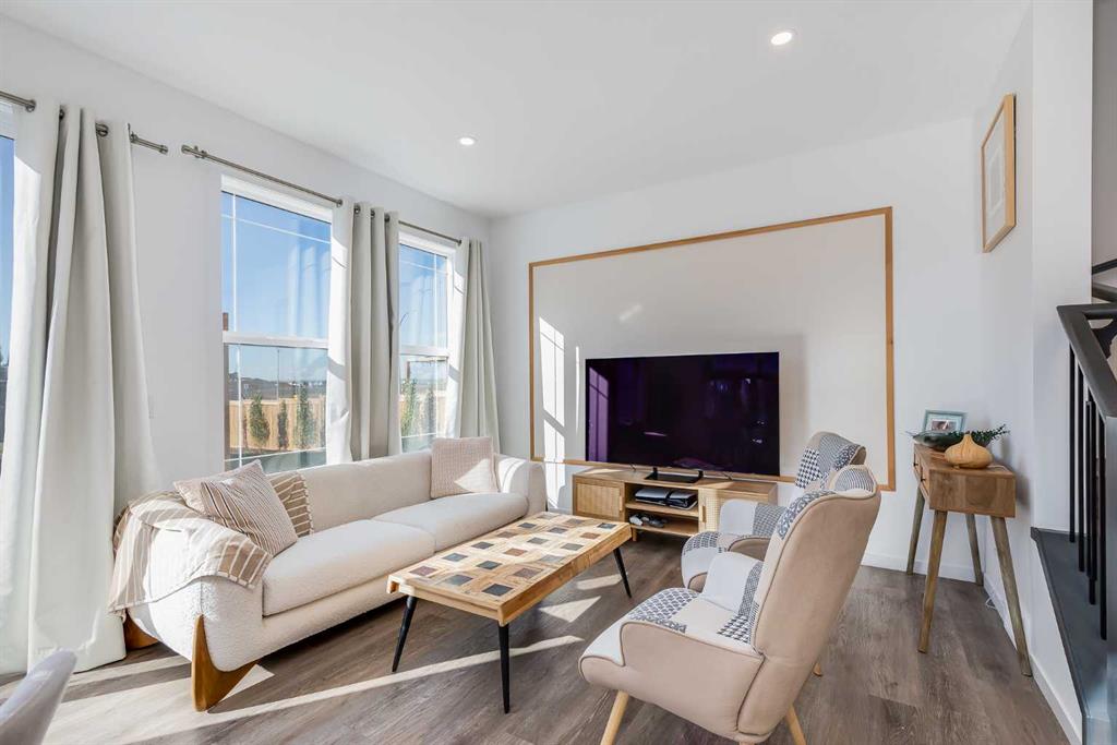 Fifth View of 81 Magnolia Heath SE, Mahogany, Calgary, Alberta, T3M 2Z7