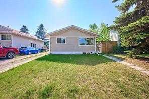 47 Doverglen Crescent SE, A2259256, Alberta,