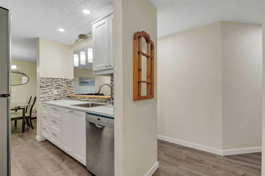 Fourth View of 104, 11 Dover Point SE, Dover, Calgary, Alberta, T2B 3J8