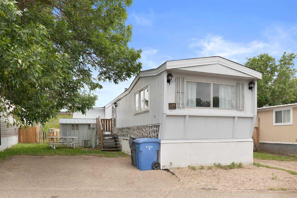 Second View of 219 Fairchild Street SW, NONE, Medicine Hat, Alberta, T1A 7Z6