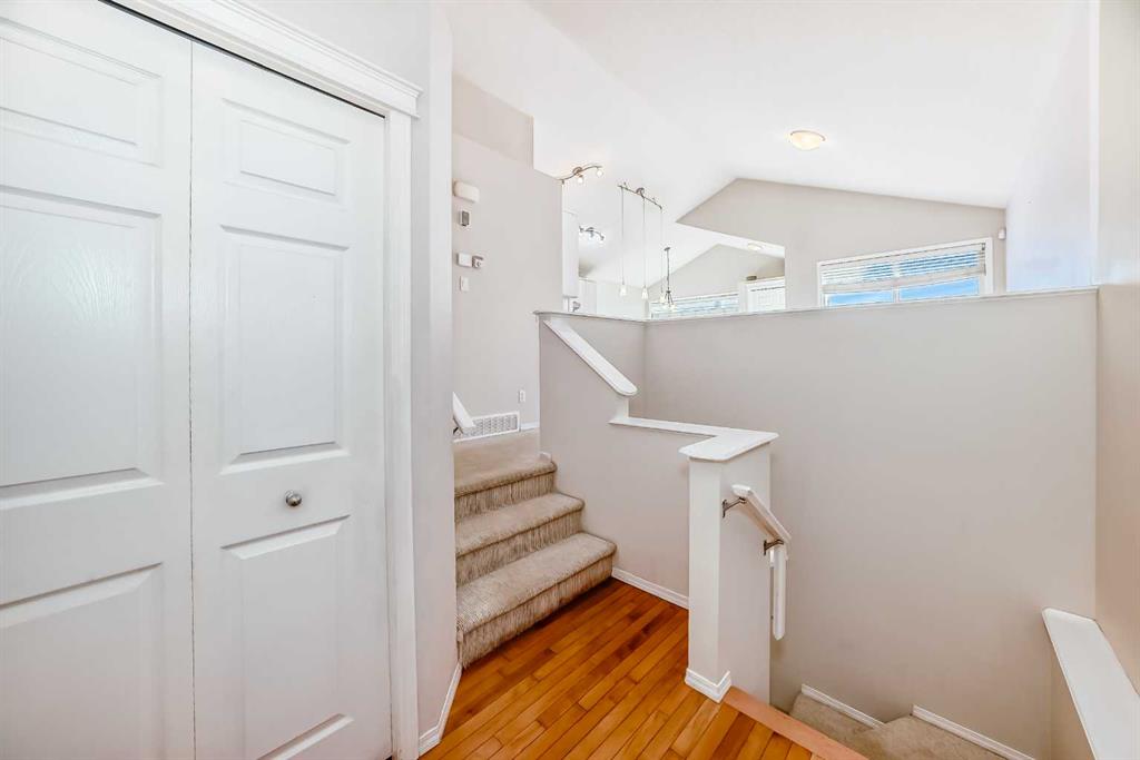 Fifth View of 205 Panora Close NW, Panorama Hills, Calgary, Alberta, T3K 0K9