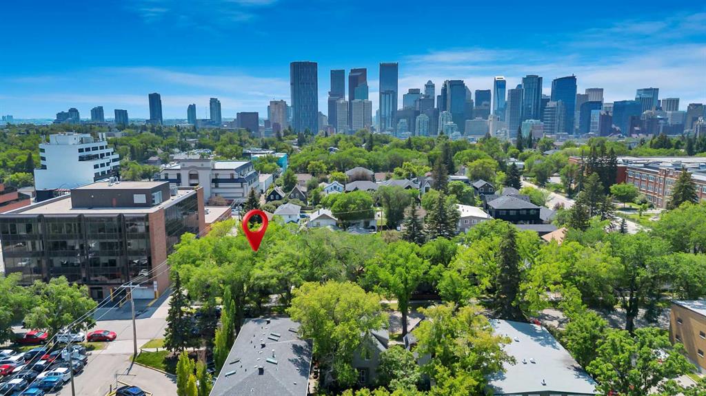 Third View of 111 11 Avenue NW, Crescent Heights, Calgary, Alberta, T2M 0B7