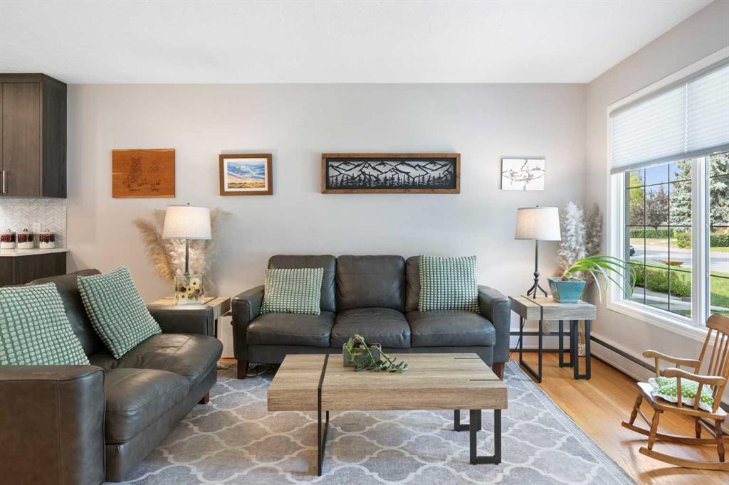 Second View of 1327 87 Avenue SW, Haysboro, Calgary, Alberta, T2V 0W2