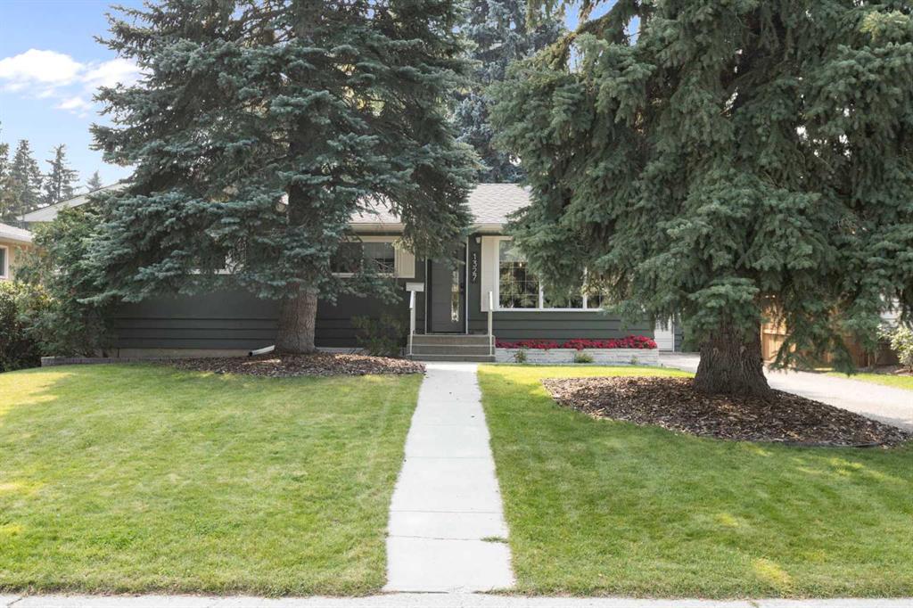 Third View of 1327 87 Avenue SW, Haysboro, Calgary, Alberta, T2V 0W2