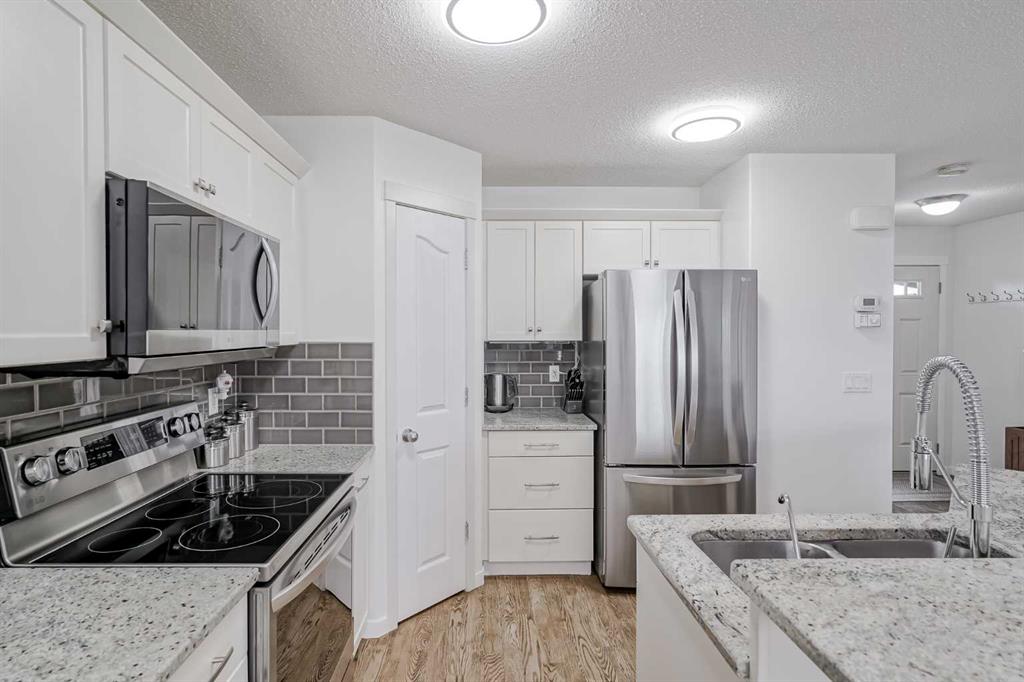 52 Autumn Court SE, A2259551, Alberta,