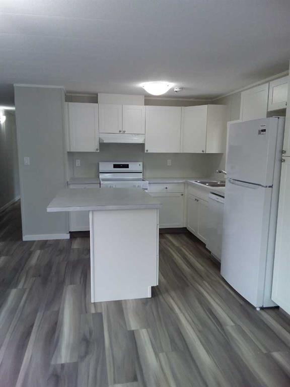 Fourth View of 57, 6220 17 Avenue SE, Red Carpet, Calgary, Alberta, T2A 0W6