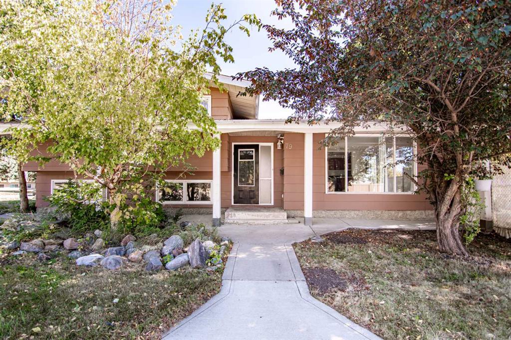79 Oak Street , A2259658, Alberta,