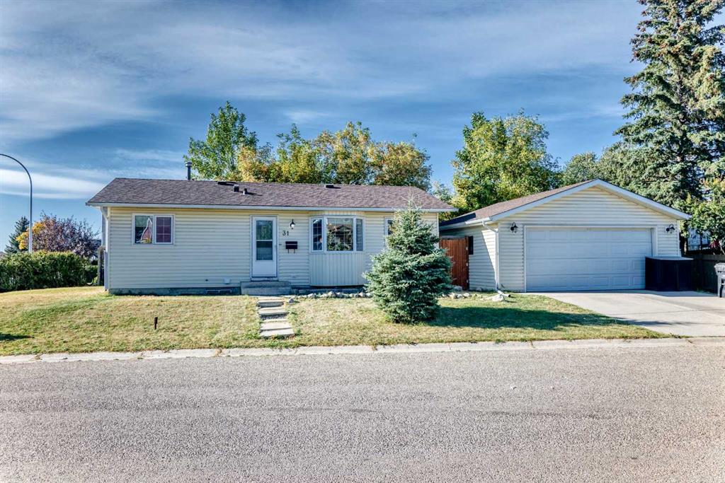 31 Castleglen Crescent NE, A2259913, Alberta,