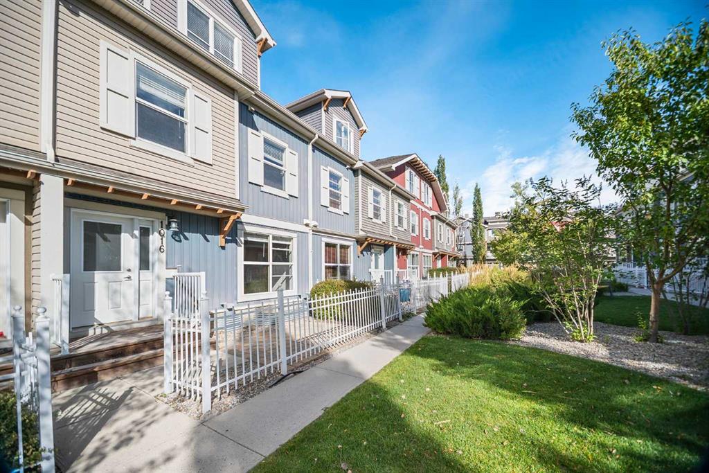 Third View of 1016, 10 Auburn Bay Avenue SE, Auburn Bay, Calgary, Alberta, T3M 0P8