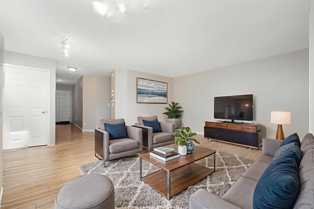 Fourth View of 152 Royal Oak Gardens NW, Royal Oak, Calgary, Alberta, T3G 5S5