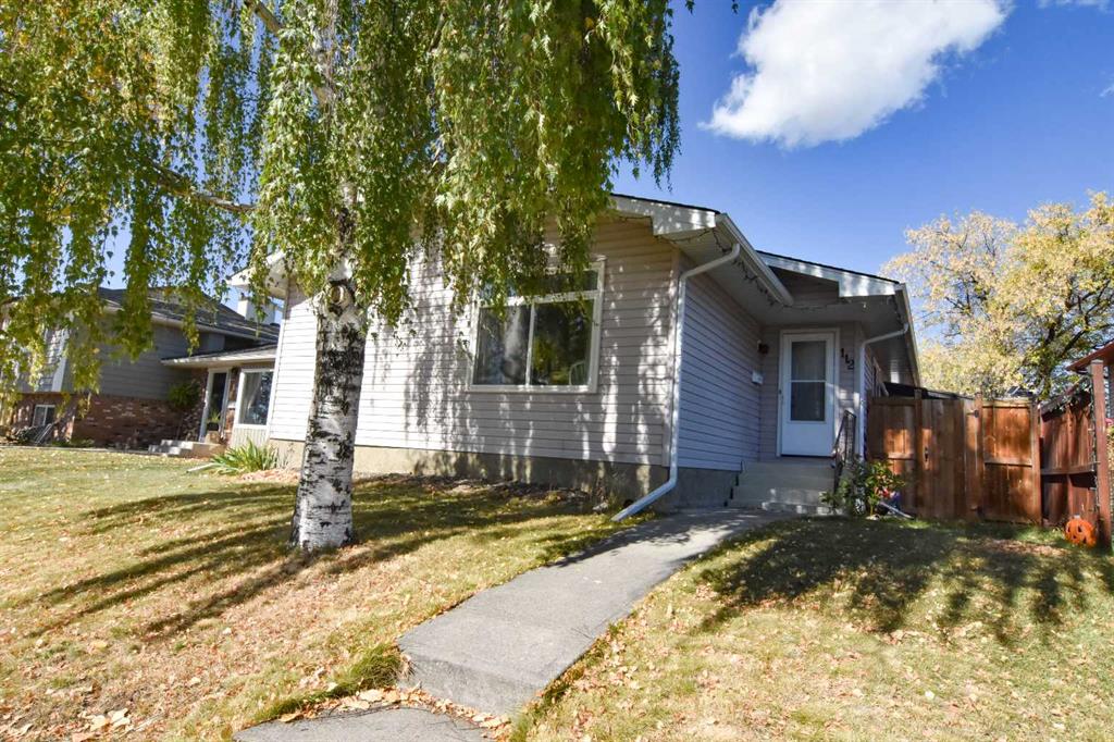 Third View of 112 Woodvale Road SW, Woodlands, Calgary, Alberta, T2W 3M8