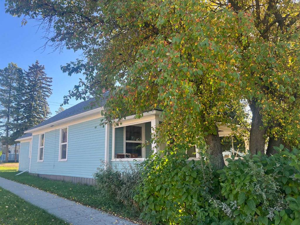 823 50 Street , A2260270, Alberta,